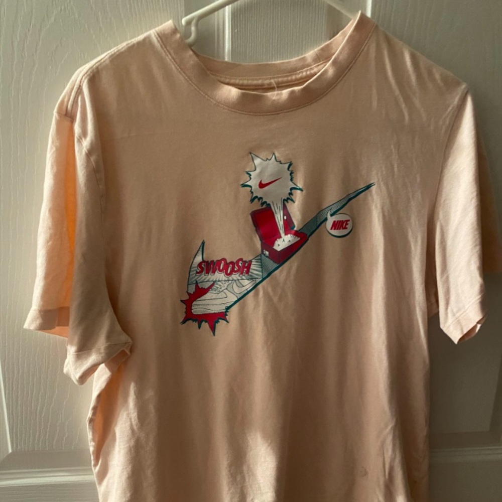 nike t shirt